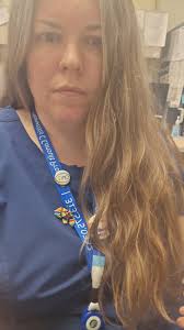 Help!!! My cousin is booked until after her vacation and I need a haircut  ASAP! Where is a good walk in salon that will get this cut right and not  messed up? |