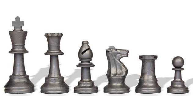 Standard Club Plastic Chess Set Black & Ivory Pieces - 3.75" King