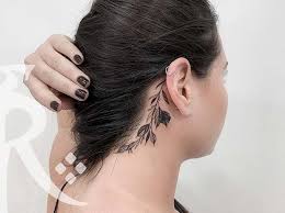 41 Cool Behind The Ear Tattoos For Women Stayglam Behind The Ear Tattoos For Women Ear Tattoos For Women Ear Tattoo