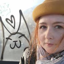 Sierra Carter (@dramaticletters)