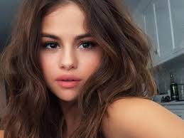 Selena Gomez's Long Hair With Bangs Will Make You Want Extensions