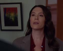 I hope we hear what he has to say other than freezing 😂🥲. Been rooting  for them since s9 you can just tell by the way she looks at him if you go  back and watch. 😉 #chicagopd #hankvoight #ninachapman ...