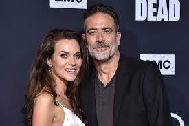Jeffrey dean morgan is a renowned american actor. Jeffrey Dean Morgan Hilarie Burton Got Married Ew Com