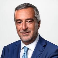 Peter Corti (@corti_peter)