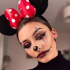 Robyn Mooney MakeUp updated their...