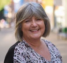 Alleyne Clark's Instagram, Twitter & Facebook