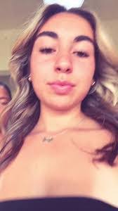 Amanda Crago's Instagram, Twitter & Facebook