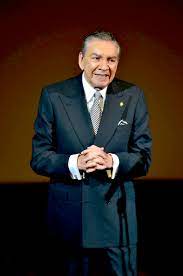 Muñiz was born in guadalajara, jalisco. A Sus 86 Anos Marco Antonio Muniz Sufre Fuertes Dolores Que A Veces Le Impiden Caminar Famosos Univision