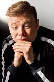 Divadelní a filmový herec filip kaňkovský působí na prknech národního divadla. Filip Kankovsky Wikipedie