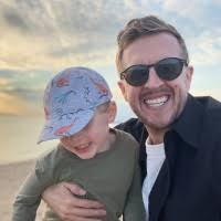 Elinor Griffiths Email & Phone Number