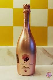 Gold Bottega Il Vino Dell Amore Petalo Moscato Spumante Dolce N V Moscato Muscat Whitewine Wine Bottega Moscato Vino Wine Bottle