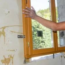 Ouvrir Un Mur En Parpaings Pour Installer Un Bloc Fenetre Mur En Parpaing Pose Fenetre Fenetre