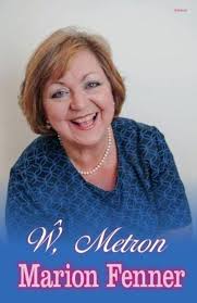 Ŵ, Metron : Fenner, Marion, Beard, Catrin: Amazon.fr: Livres