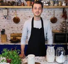 Masterchef turkey (masterchef türkiye) is a turkish competitive cooking game show based on the original british masterchef. P 9lu No1vbiym