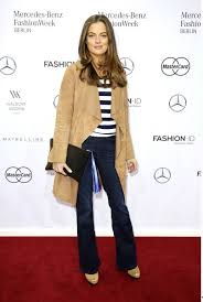 Blader door de 78 cleo von adelsheim beschikbare stockfoto's en beelden, of begin een nieuwe zoekopdracht om meer stockfoto's en beelden te vinden. Cleo Von Adelsheim Zeigt Ihren Babybauch