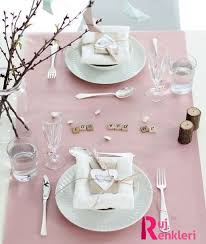 Sik Bir Masa Duzeni Mi Ariyorsunuz Dekorasyon Fikirleri Masa Duzeni Mumlar