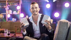 Loco escrito schweizer musiker mit kolumbianischen wurzeln reportage srf dok. Swiss Music Awards Doppelte Ehre Fur Loco Escrito Gesellschaft