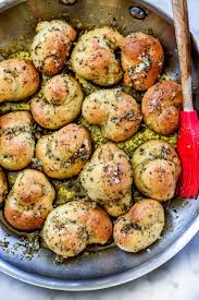 Killer Garlic Knots Recipe Foodiecrush Com