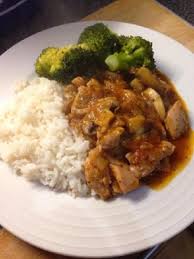 It's that time of year again and for most, it's a difficult period when it comes to food. Chicken Chasseur Slimming World Friendly Chicken Chasseur World Recipes Chicken Dinner Party Recipes