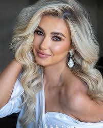 Jillian Marie's Instagram, Twitter & Facebook