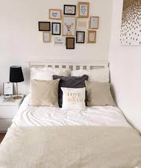 See, that's what the app is perfect for. Gemutliches Wg Zimmer In Frankfurt Am Main Mit Bilderwand Und Stylischen Kissen Frankfurt Wgzimm Wg Zimmer Zimmer Einrichten Jugendzimmer Zimmer Einrichten