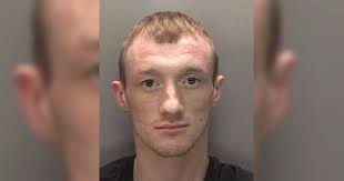 Drug dealer's escape attempt goes spectacularly wrong in seconds