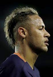 Later in 2011, the world says neymar's hair styled into a fauxhawk with hair spikes dyed blonde and fashioned to stand upright at the center with strands of hair falling on his forehead. 53 Neymar Hairstyle Back