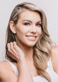 Deshara Smith's Instagram, Twitter & Facebook