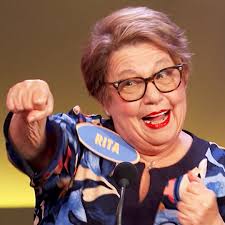 Name the greatest rock'n' roll band of all time. 🎸🎤🎶 #FamilyFeud  #SteveHarvey