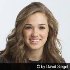 Synchronsprecher von Haley Lu Richardson buchen