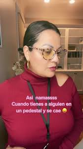 Cuándo Te Tenía En Un Pedestal Y Te Caes