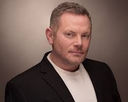 Robert Bazzle's Instagram, Twitter & Facebook