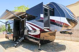 New 2020 grand design solitude 390rk fifth wheel for sale near burlington, vermont at country camper. 2020 Grand Design Solitude 380fl Basecamp Sales