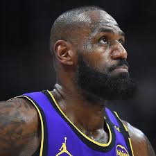 REPORT: The Bulls have offered to unretire Michael Jordan's No. 23 jersey  if LeBron James ends his career in Chicago.