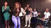 Nina mmukwano erinya lye yesu.elinya yesu nze nebembera mubuzibu obuli butya sisigala nga bwe mbadde webale yesu wangeeee🙏. Nina Mukwano Elinya Lye Yesu Youtube