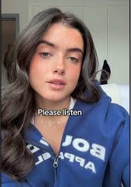 Chloe Carrillo's Instagram, Twitter & Facebook