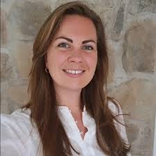 Ik vertrek! Ik weet niet waar ik het lef vandaan heb gehaald. De controle  loslaten, naar het buitenland gaan en iets heel anders gaan doen. Veel over  gesproken en nooit gedacht dat