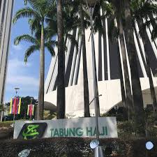 Tabung haji ialah singkatan bagi 'lembaga urusan dan tabung haji' (luth) malaysia yang peranan asalnya menguruskan perjalanan jemaahhaji dari malaysia pergi ke makkah setiap tahun. Bangunan Tabung Haji 53 Tipps Von 9143 Besucher