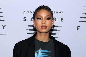 Aug 11, 2015 · while there is no universal definition of polyamory, polyamory is defined as the practice of having multiple romantic and/or sexual partners simultaneously with the full, informed consent of everyone involved. Willow Smith Shares She S Polyamorous What Polyamory Means