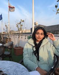 Referring of course, to shoojit sircar's october, the debut film of the young british indian actress, in which she played shiuli across varun dhawan's dan. Banita Sandhu All Set To Star In This American Tv Show Urban Asian