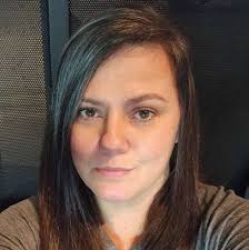 What do you use to share your calendar with your cleaner?