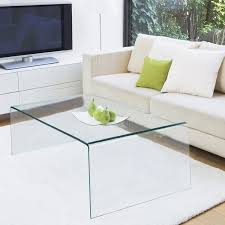 Dengan adanya 5 macam kursi, sofa modern biru keabuan, sofa klasik warna putih, kursi klasik biru langit, kursi klasik biru laut. 6 Meja Tamu Minimalis Ini Bikin Ruang Makin Hidup