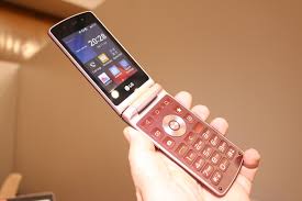 das Retro-Flip-Phone LG Wine Smart ...