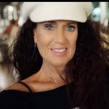 Jackie Carnahan's Instagram, Twitter & Facebook