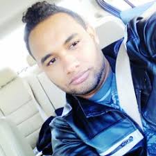 Listen to El Yaro Ft El Chaval Por Mi Timidez En ViVo by El Yaro Bachata in  musica en vivola playlist online for free