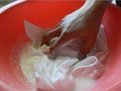La Maniere La Plus Efficace De Rendre Vos Vetements Vraiment Blancs Sans Utiliser De Javel How To Whiten Clothes Whiten White Clothes Cleaning Clothes