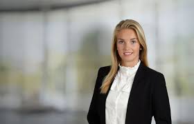 Natalie don't don't oh no there she goes to take him from my hand i'm begging her not him don't don't don't why i'm still awake at 6 in the morning oh i know you call him natalie please feel bad. Savills Germany Natalie Kohler