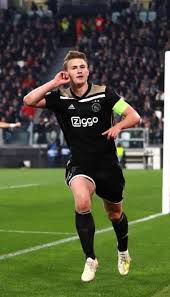 20190416 Juventus 1 2 Ajax Matthijs De Ligt Michael Steele Getty Images Voetbal Posters Voetbal Foto S Voetbal Matthijs de ligt menunjukkan performa yang tangguh di lini belakang juventus. michael steele getty images
