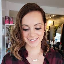 Sarah Kohlman's Instagram, Twitter & Facebook