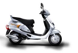 A New Mahindra Scooter Named Duro Dz Is Just Launched By Mahindra In Their Two Wheelers Segment This Scooter Has Powerful Bmw 7 Series Mahindra Armada Benz E